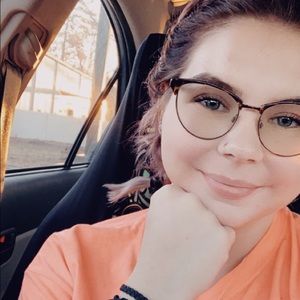 Meet your Posher, Samantha